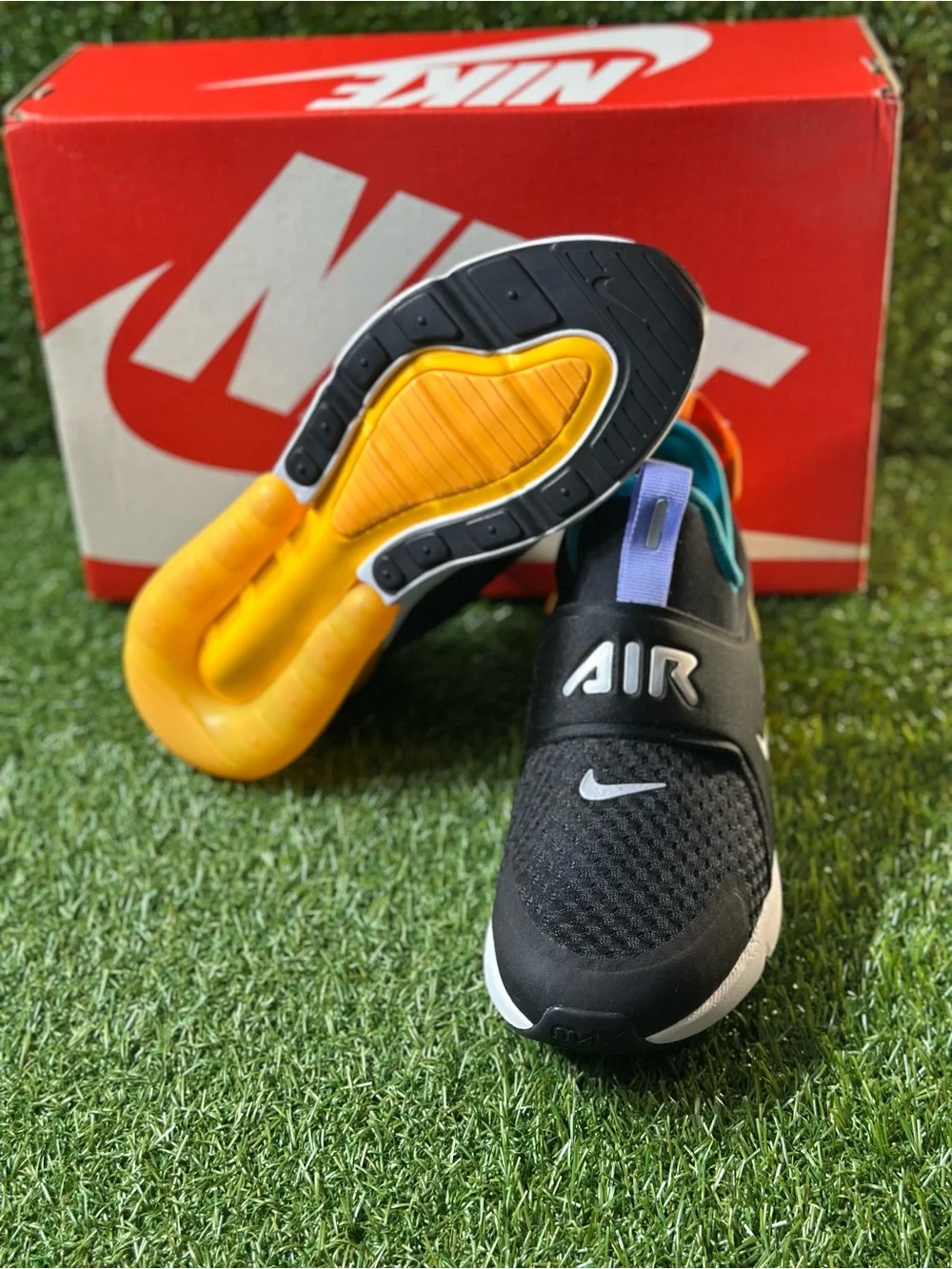 NIKE AIR MAX 270 EXTREME (GS) , SIZE 6Y BIG KIDS , BRAND NEW